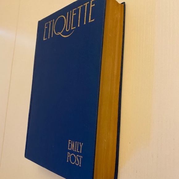 Vintage book of Etiquette by Emily Post edition 1933 - New Enlarged Edition - Picture 8 of 9